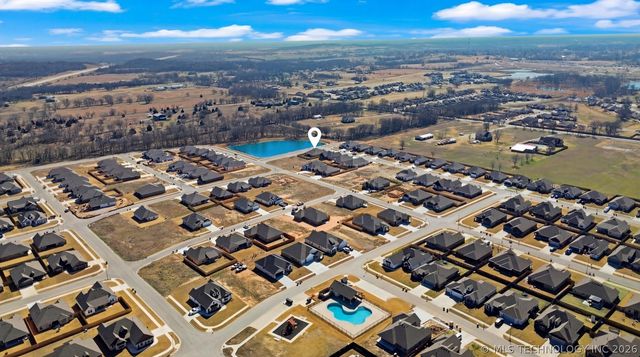 10888 S 279th East Avenue, Bixby, OK 74008