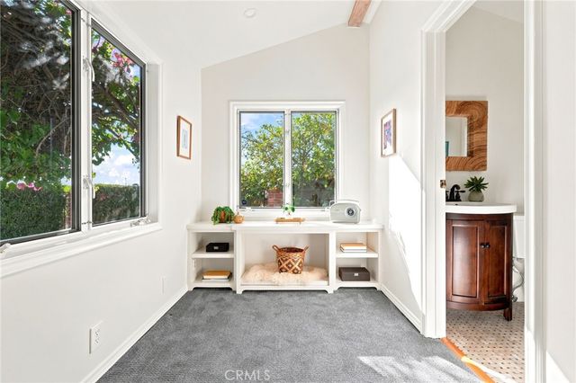1019 Delaware Road, Burbank, CA 91504