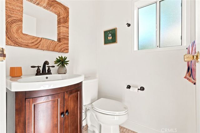 1019 Delaware Road, Burbank, CA 91504