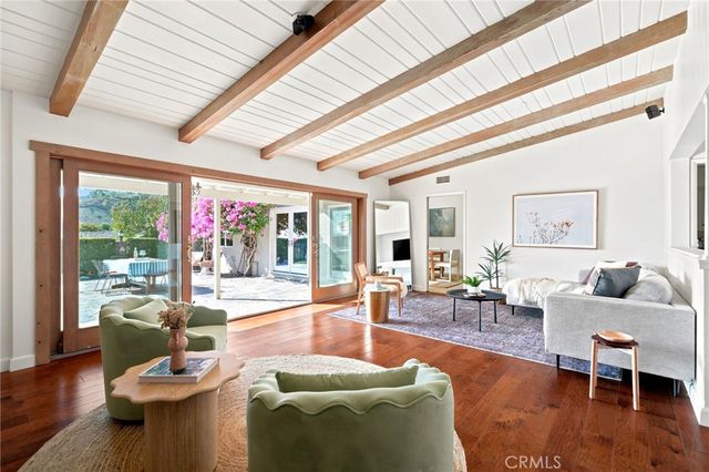 1019 Delaware Road, Burbank, CA 91504