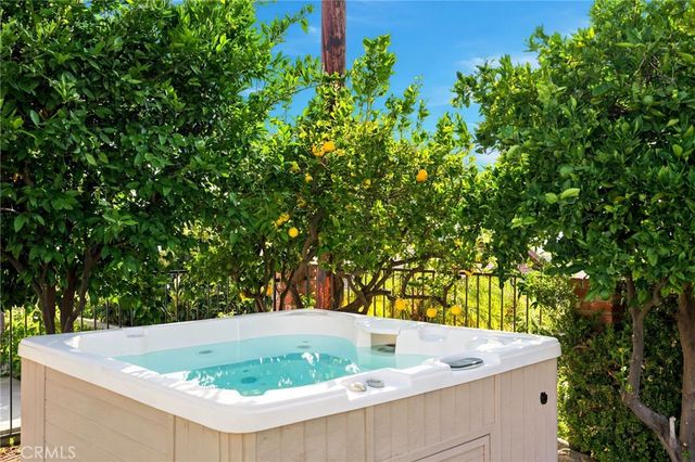 1019 Delaware Road, Burbank, CA 91504