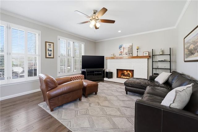 1640 Pinetree Pass Lane SW, Lilburn, GA 30047