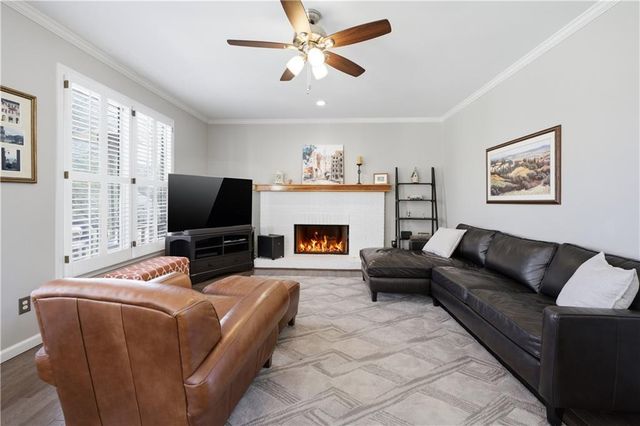 1640 Pinetree Pass Lane SW, Lilburn, GA 30047