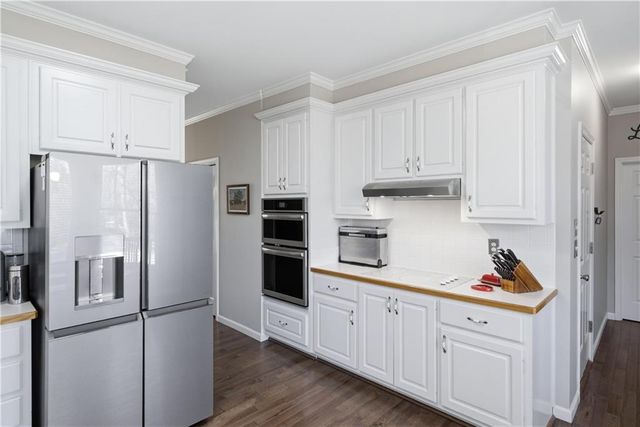 1640 Pinetree Pass Lane SW, Lilburn, GA 30047