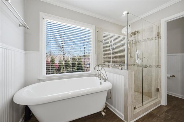 1640 Pinetree Pass Lane SW, Lilburn, GA 30047