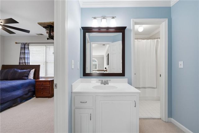 1640 Pinetree Pass Lane SW, Lilburn, GA 30047