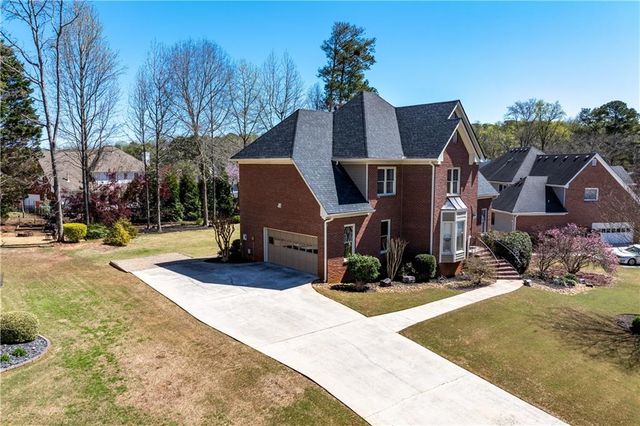 1640 Pinetree Pass Lane SW, Lilburn, GA 30047