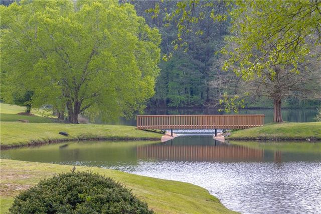 1640 Pinetree Pass Lane SW, Lilburn, GA 30047