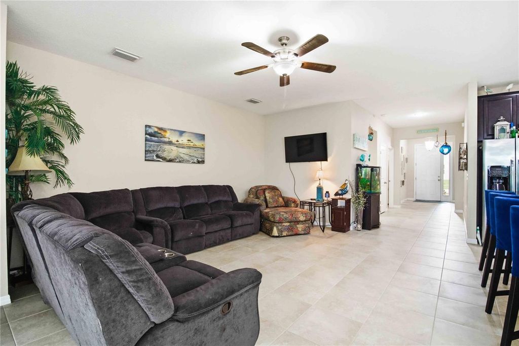 Image 2 of property listing at 444 TIERRA VERDE WAY, Bradenton, FL 34212