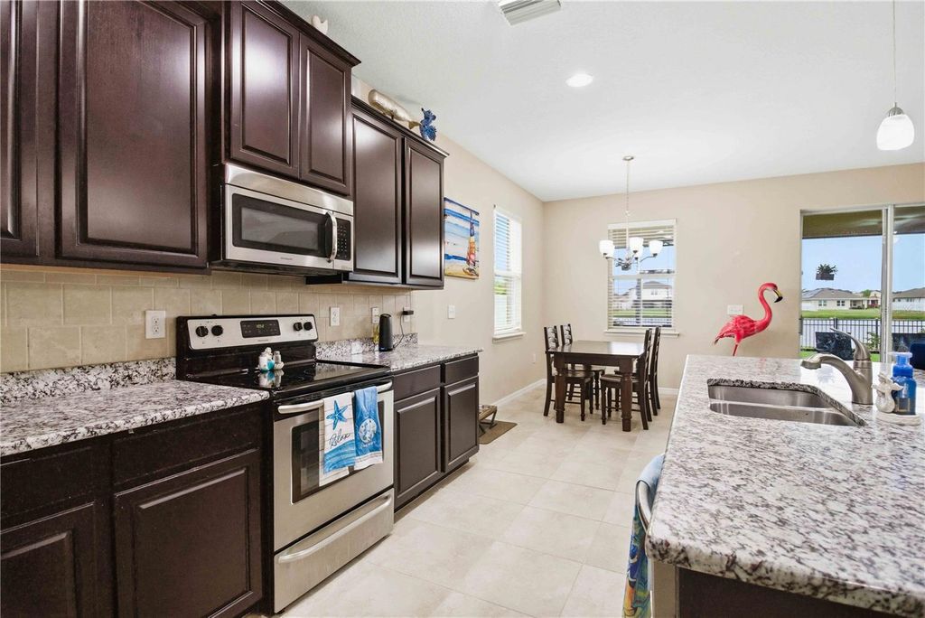 Image 11 of property listing at 444 TIERRA VERDE WAY, Bradenton, FL 34212
