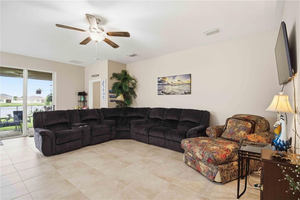 Image 3 of property listing at 444 TIERRA VERDE WAY, Bradenton, FL 34212