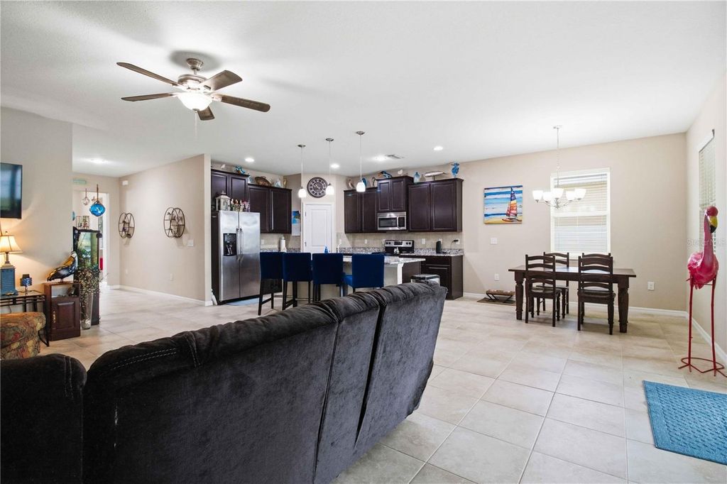 Image 4 of property listing at 444 TIERRA VERDE WAY, Bradenton, FL 34212