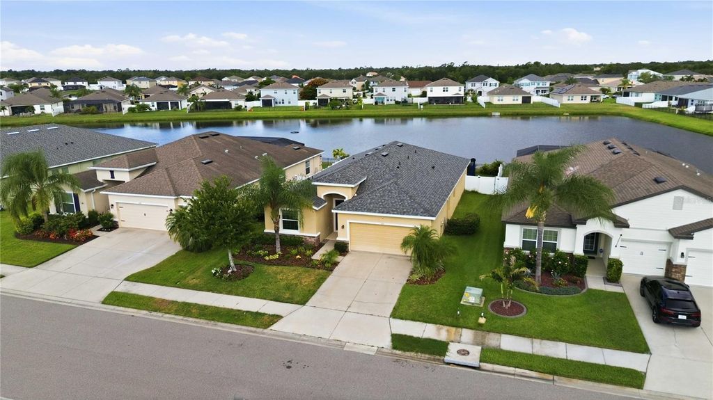 Image 44 of property listing at 444 TIERRA VERDE WAY, Bradenton, FL 34212