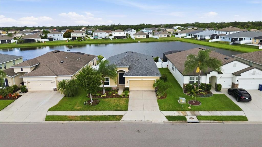 Image 45 of property listing at 444 TIERRA VERDE WAY, Bradenton, FL 34212