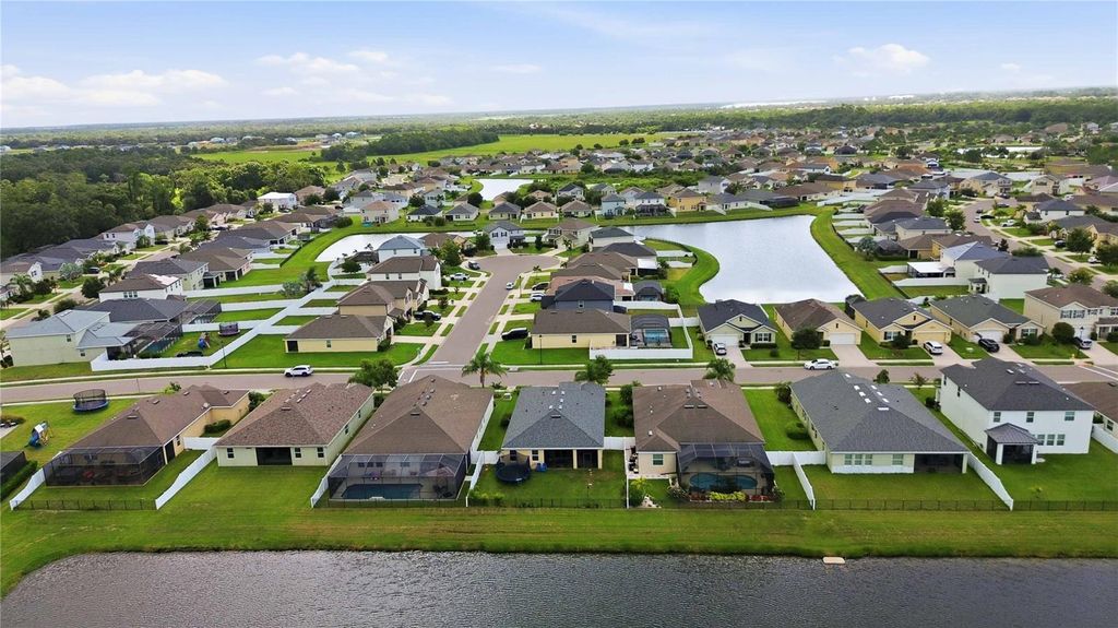 Image 54 of property listing at 444 TIERRA VERDE WAY, Bradenton, FL 34212