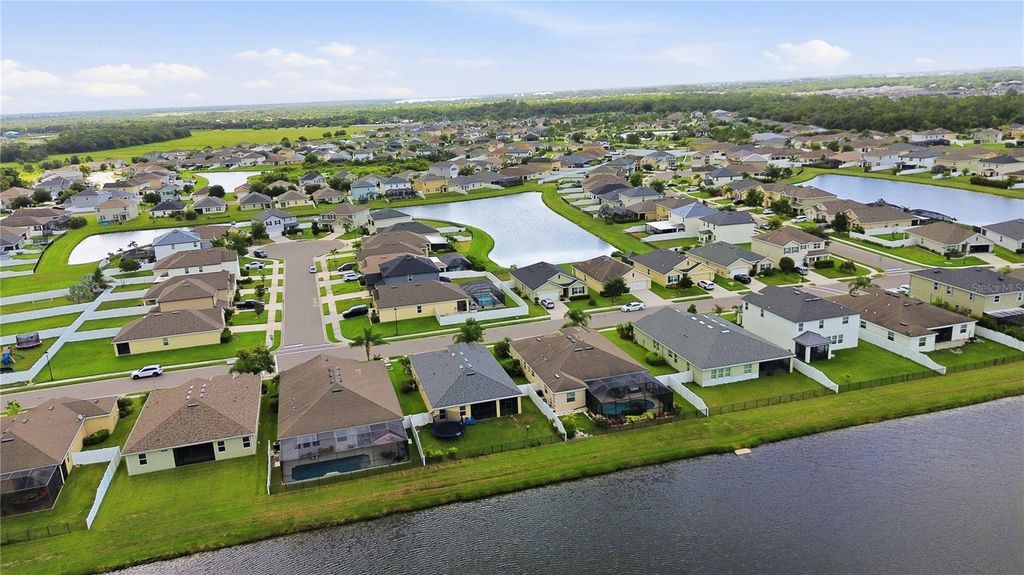 Image 55 of property listing at 444 TIERRA VERDE WAY, Bradenton, FL 34212