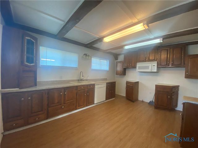 715 Raymer Boulevard, Toledo, OH 43605