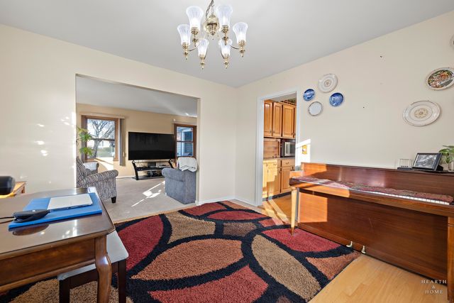 669 E Carpenter Drive, Palatine, IL 60074