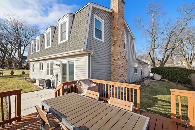 669 E Carpenter Drive, Palatine, IL 60074