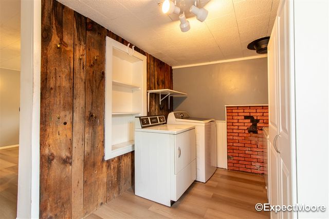 7890 N Maple Hill Road, Howard City, MI 49329
