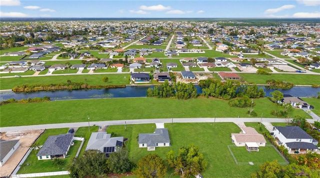 1912 NW 17th ST, Cape Coral, FL 33993