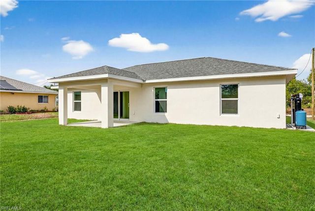 1912 NW 17th ST, Cape Coral, FL 33993