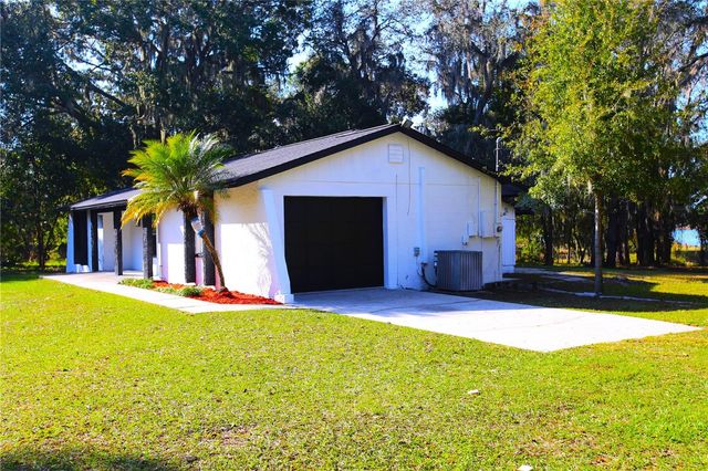 8807 OVERLOOK DRIVE, Wesley Chapel, FL 33545