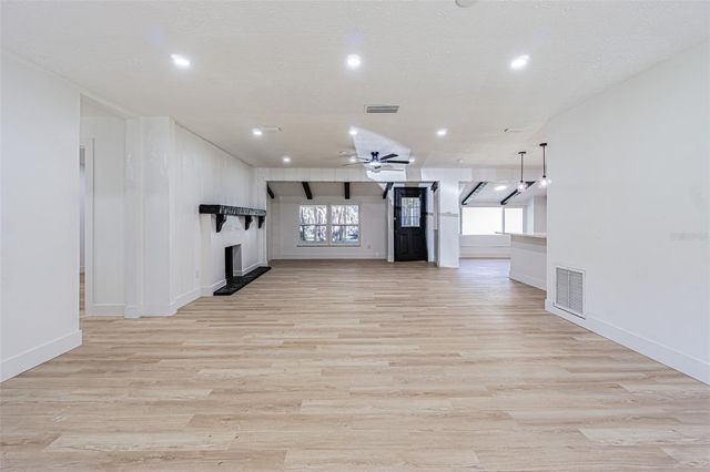 8807 OVERLOOK DRIVE, Wesley Chapel, FL 33545