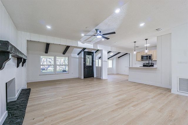 8807 OVERLOOK DRIVE, Wesley Chapel, FL 33545