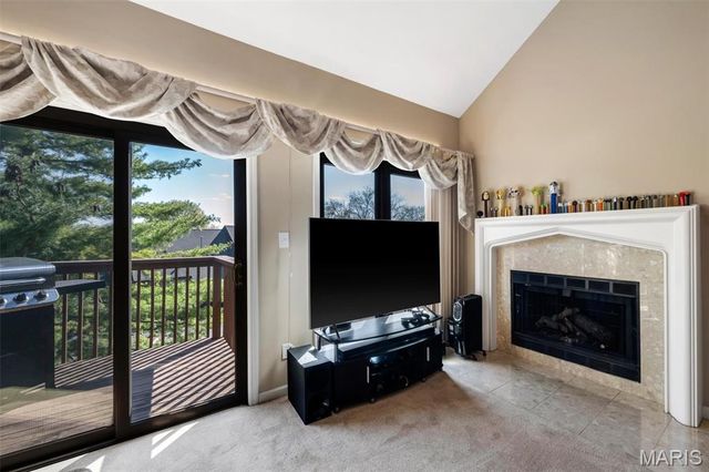 5196 Hollow Wood Court C, St Louis, MO 63128