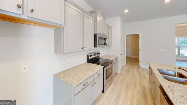 1041 Holliday Pass 24, Griffin, GA 30223