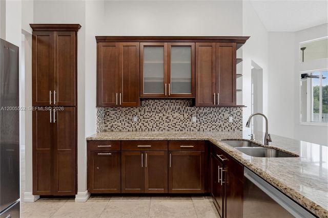 849 Crestview Circle, Weston, FL 33327