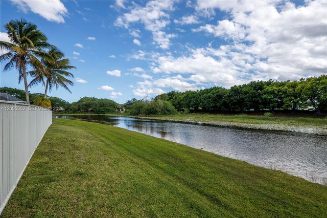 849 Crestview Circle, Weston, FL 33327