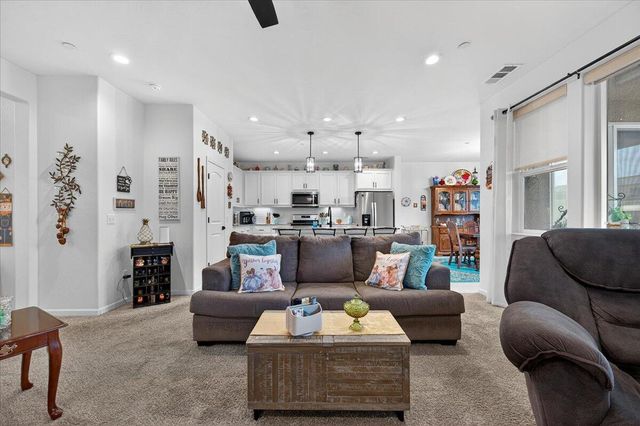 2241 E Monte Verde Court, Visalia, CA 93292