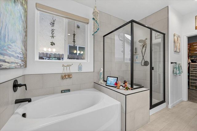 2241 E Monte Verde Court, Visalia, CA 93292