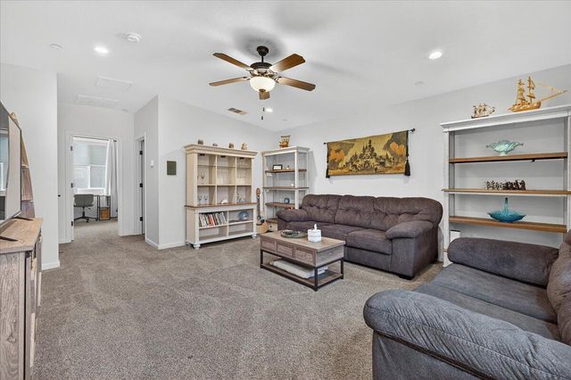 2241 E Monte Verde Court, Visalia, CA 93292