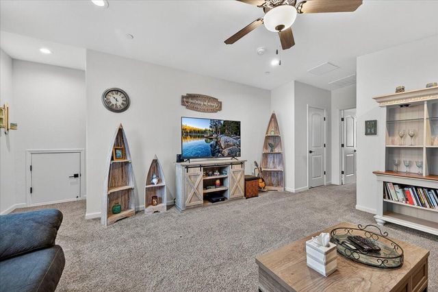 2241 E Monte Verde Court, Visalia, CA 93292