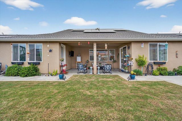 2241 E Monte Verde Court, Visalia, CA 93292