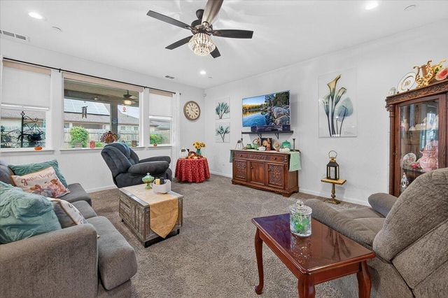 2241 E Monte Verde Court, Visalia, CA 93292