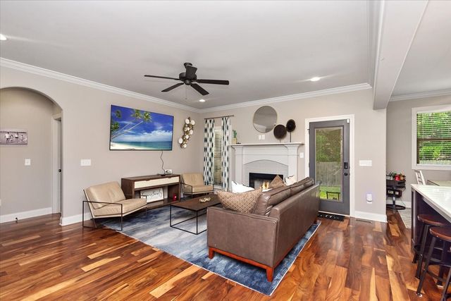 525 Piccadilly Dr, Murfreesboro, TN 37128