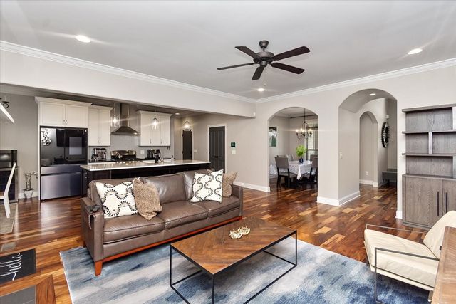 525 Piccadilly Dr, Murfreesboro, TN 37128