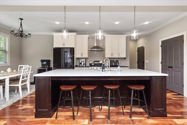 525 Piccadilly Dr, Murfreesboro, TN 37128