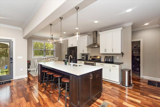 525 Piccadilly Dr, Murfreesboro, TN 37128