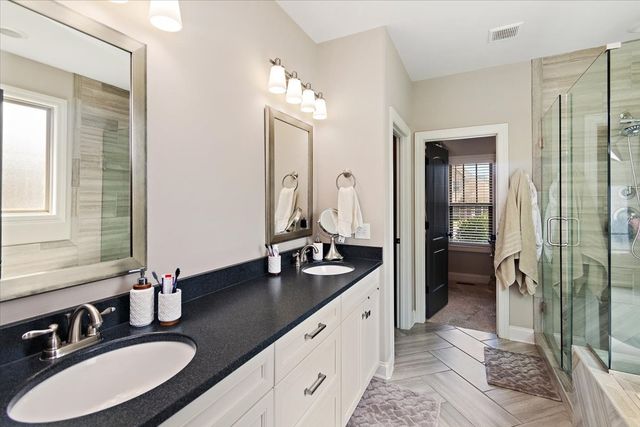 525 Piccadilly Dr, Murfreesboro, TN 37128