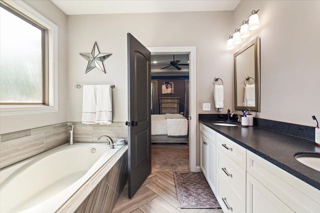 525 Piccadilly Dr, Murfreesboro, TN 37128