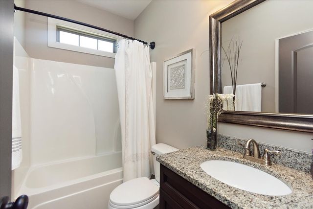 525 Piccadilly Dr, Murfreesboro, TN 37128