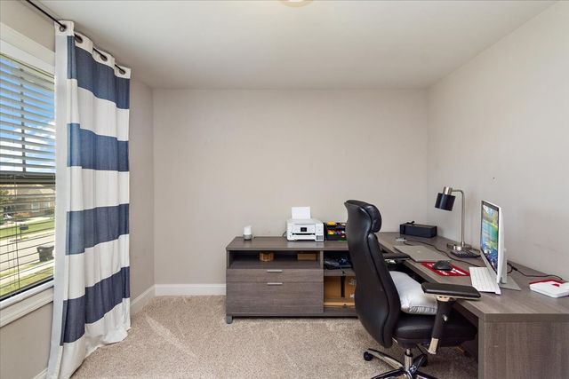 525 Piccadilly Dr, Murfreesboro, TN 37128