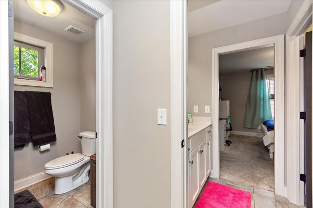 525 Piccadilly Dr, Murfreesboro, TN 37128