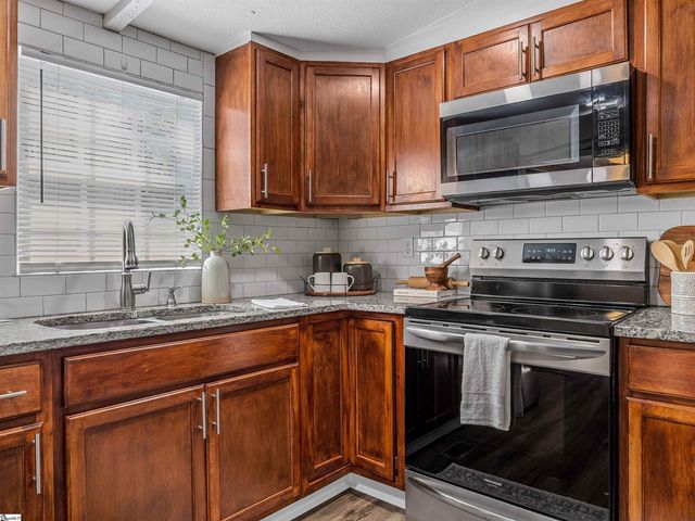 100 Marie Drive, Roebuck, SC 29376