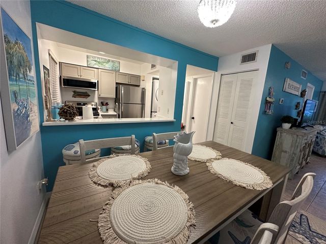 6825 STONES THROW CIRCLE N 1107, St Petersburg, FL 33710